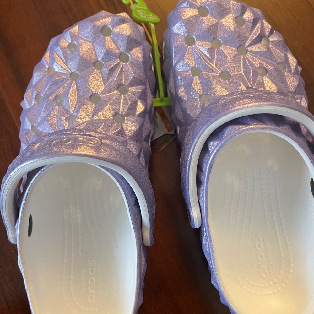 crocs size 6